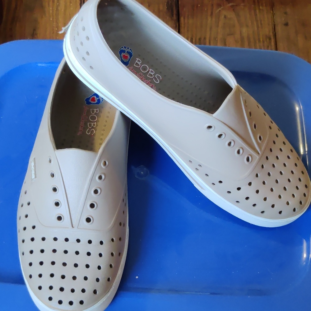 Bob's Water Shoes